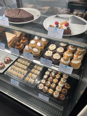  at Cloud Cakes -  Notre Dame de Lorette in Paris