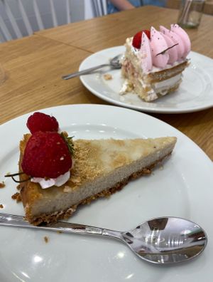   at Cloud Cakes -  Notre Dame de Lorette in Paris