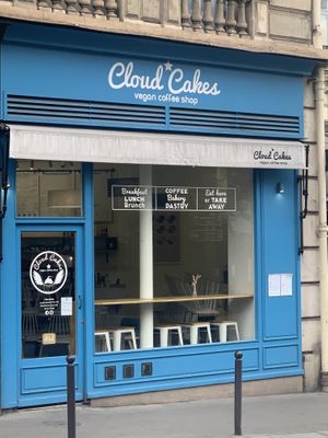 Front of shop  at Cloud Cakes -  Notre Dame de Lorette in Paris