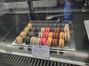 Macarons  &lt; 3 at Cloud Cakes -  Notre Dame de Lorette in Paris