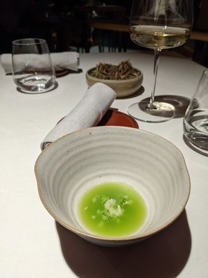 Radis daikon, bouillon at Reflet d'Obione in Montpellier