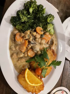 Soja Geschnetzeltes mit Rösti  #Veganuary at Rietkötter in Bochum