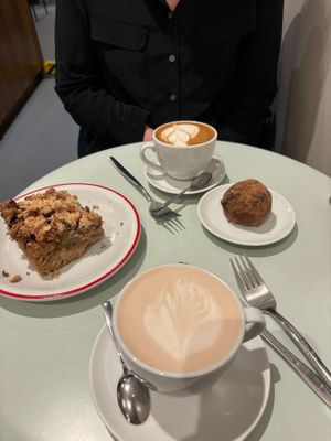 Submarino, cafe, postres at Gordo Vegano in Buenos Aires
