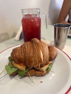 Croissant rellena de tofu  at Gordo Vegano in Buenos Aires