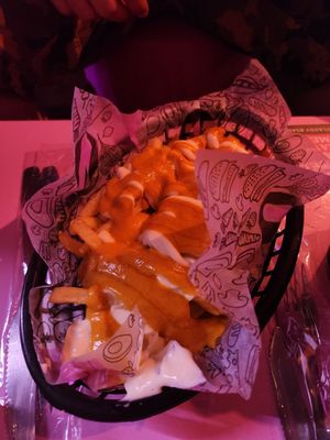 Papas con aioli at Lado V in Buenos Aires