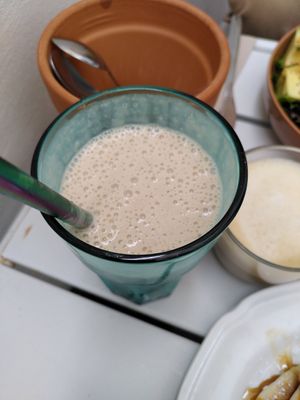 Banana Milkshake with peanut butter at De Bon'heur in Marseille