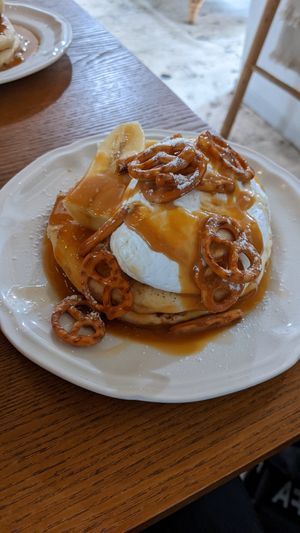 Pretzel Pancakes at De Bon'heur in Marseille