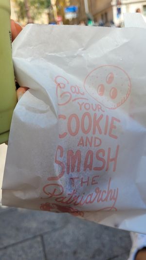 The little wink on the cookie/muffin packet to smash the patriarchy 👌🏽 at Emilie and the Cool Kids in Nice