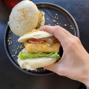   at Pho 26 - פו 26  in Haifa