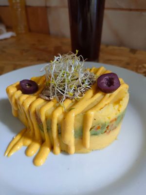 Causa vegetariana. Uno de los mejores platos de la gastronomía peruana en versión veggi. Muy rico at Añalaw in Lima