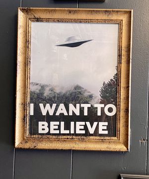 X-files themed  at Paranormal Pizza in Bethlehem