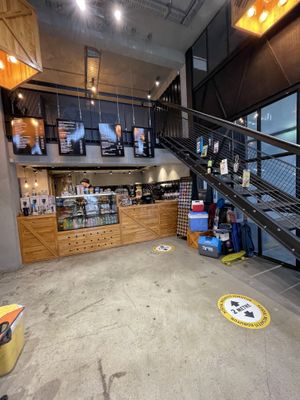 Counter and upstairs seating at Coffeetainer in Antalya