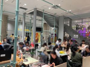 Not a seat to be found  at 2foods - Ginza Loft in Tokyo