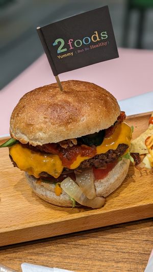 Their burgers are quite big and flavorful at 2foods - Ginza Loft in Tokyo