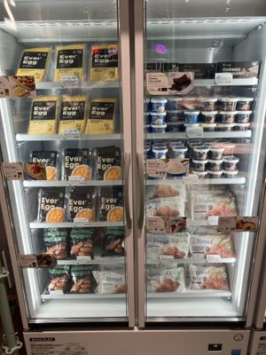 frozen takeaways  at 2foods - Ginza Loft in Tokyo