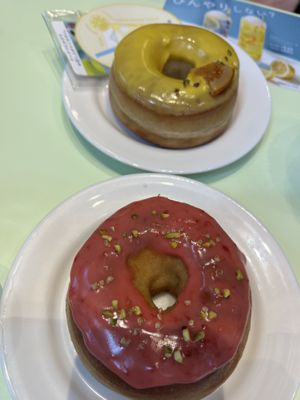 Lemon doughnut and raspberry pistachio   at 2foods - Ginza Loft in Tokyo