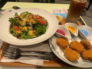 salad and nuggets at 2foods - Ginza Loft in Tokyo