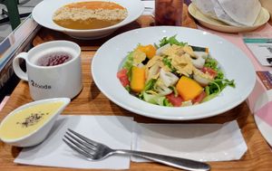 Caesar salad at 2foods - Ginza Loft in Tokyo