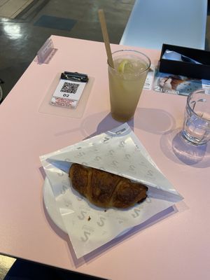 Chocolate croissant and lemonadee  at 2foods - Ginza Loft in Tokyo
