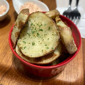 Baked potato slices  at 2foods - Ginza Loft in Tokyo