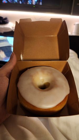 Glazed doughnut at 2foods - Ginza Loft in Tokyo