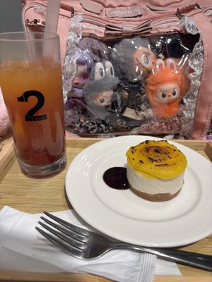 Sweet potato brulee cheesecake  at 2foods - Ginza Loft in Tokyo