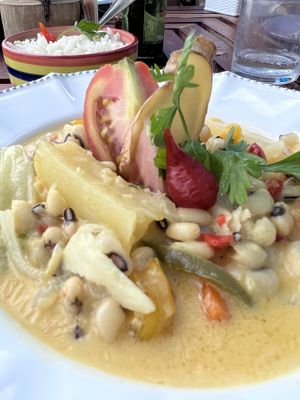 Curry Mirathai, que é vegano  at Mirapraia in Tamandare