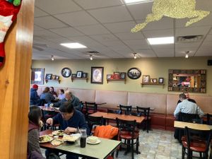 Interior dining at Sittoos in Parma