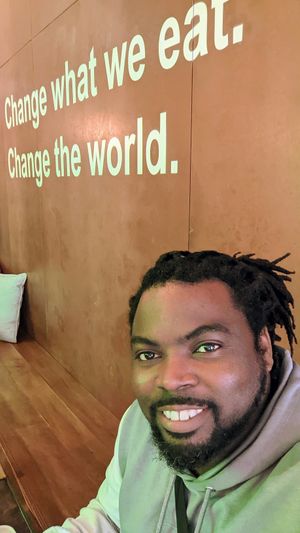 @ant1plant1 at Copper Branch in Lisbon