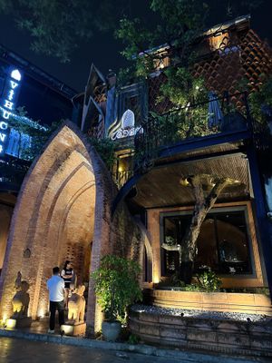 Restaurant exterior   at Cổ Đàm Chay in Hanoi
