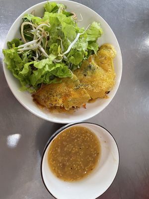 Crispy pancake  at Hong Nga in Hue