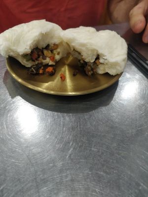 Stuffed végétales, mushrooms at Hong Nga in Hue