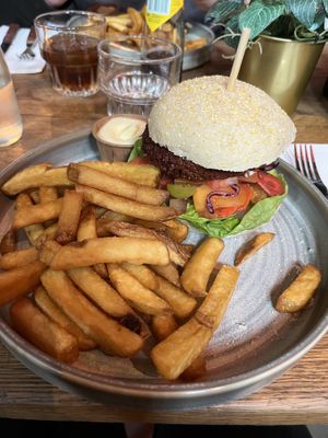Red carrot burgerr  at De Vooruitgang in Eindhoven