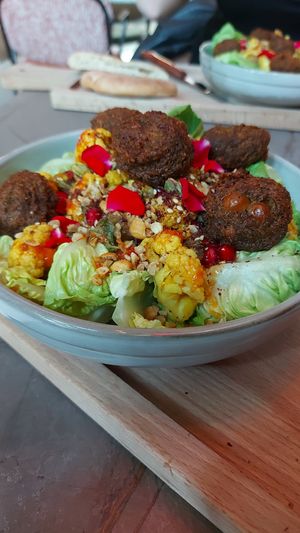 Falafelsalade at De Vooruitgang in Eindhoven