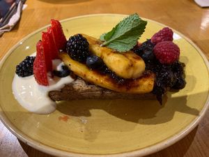 Banana Bread (opción vegana) at Zenith Brunch & Cocktails in Madrid