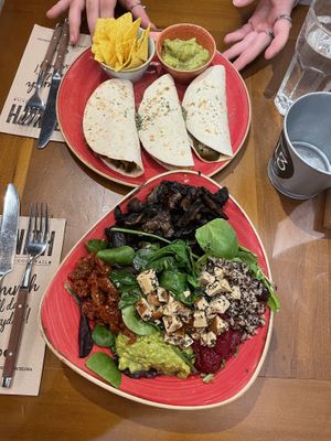 Jackfruit tacos and Buddha bowl  at Zenith Brunch & Cocktails in Madrid