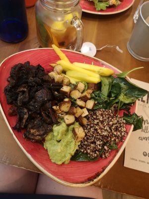  at Zenith Brunch & Cocktails in Madrid