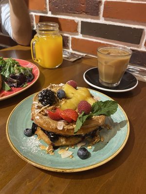 Pancakes   at Zenith Brunch & Cocktails in Madrid