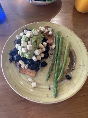 Sweet potato toast  at Zenith Brunch & Cocktails in Madrid