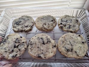 Cookies 'n Creme Cookies 100% Vegan at Nat's Vegan Bliss in La Puente
