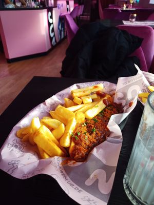 Currywurst at Vegan Junkhouse Club in Munich