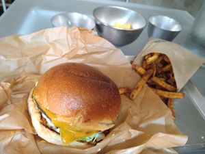 Fist burger of the menu, it is correct, nothing different.. at Ameaça Vegetal in Lisbon