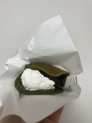 Matcha dorayaki #Veganuary at Dolala in Yokohama