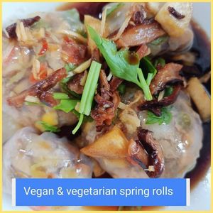 Fresh spring rolls at Tukta in Koh Tao