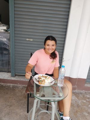 ผัดผักราดข้าว ที่แสนอร่อย 🙏❤️ at Tukta in Koh Tao