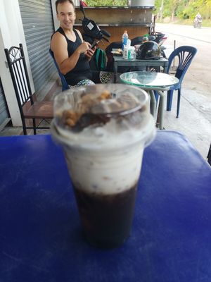 เฉาก๊วยทูโทน at Tukta in Koh Tao