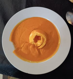 Salmorejo con helado de mandarina at Cocina Típica La Extremeña in Merida