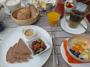 Veganes Frühstück at Café Endlich in Bad Koenig
