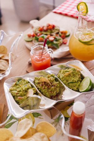 Guacamole, chips and lemonade🥵 at Avegado in Panama City