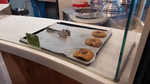 Vegan cookies at Ben's Cookies - Covent Garden in London